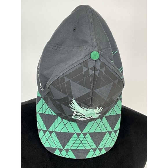 Destiny Bungie Snapback Cap OSFM Gray & Green Geometric Design - Picture 2 of 9